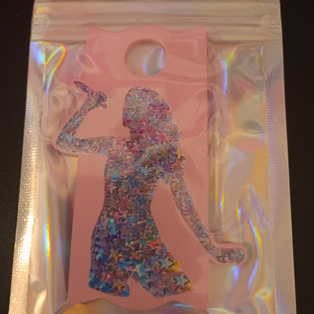 Taylor Swift Stanley Topper